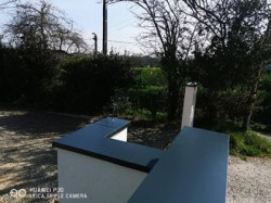 Installation de couvertine en aluminium pour un projet de construction  